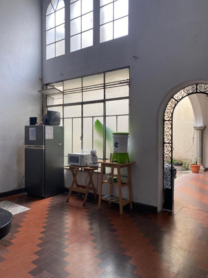 Casa Del Viajero Colonial Guatemalaアパートメント エクステリア 写真