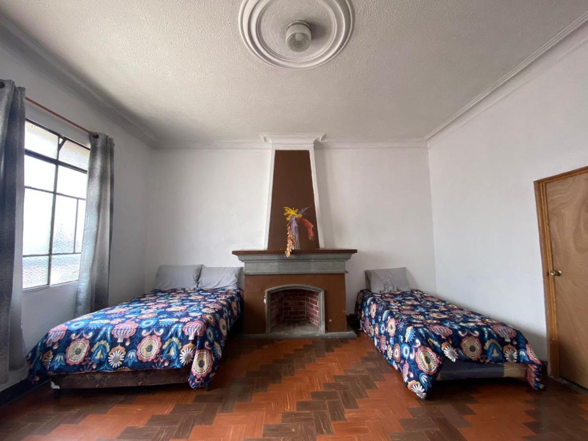 Casa Del Viajero Colonial Guatemalaアパートメント エクステリア 写真